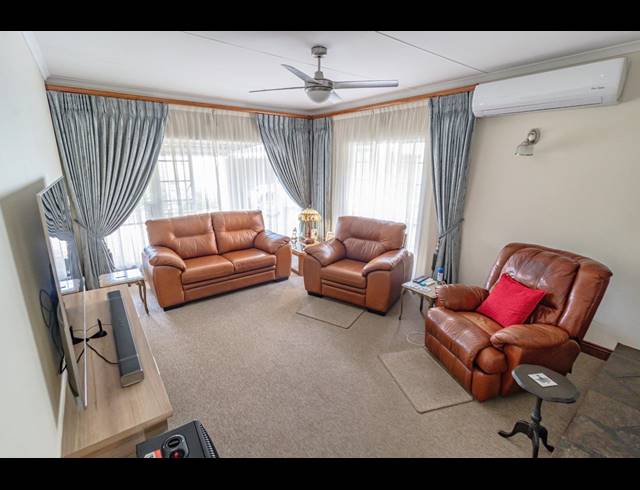 3 BEDROOM HOUSE FOR SALE IN BRACKENDOWNS